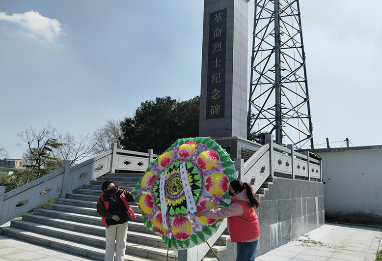 五汛鎮(zhèn)開展清明節(jié)烈士陵園祭掃活動(dòng)