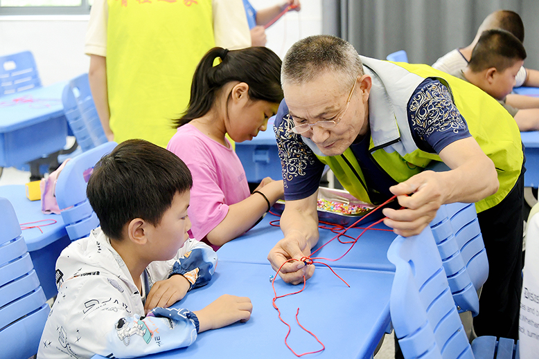 我縣開設“愛心暑托班”