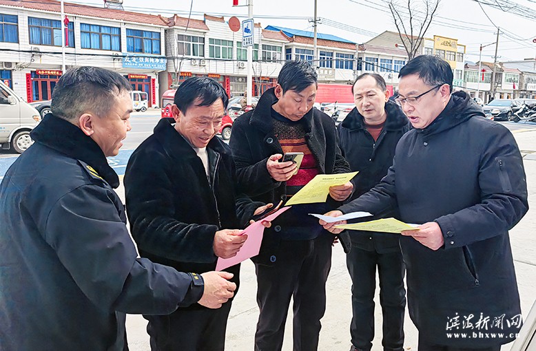 縣農業(yè)部門開展農業(yè)機械“送檢下鄉(xiāng)”便民服務活動